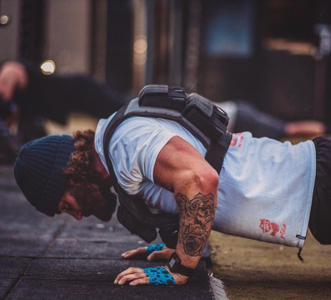 El Reto Murph de CrossFit pone a prueba los músculos, los pulmones y el temple