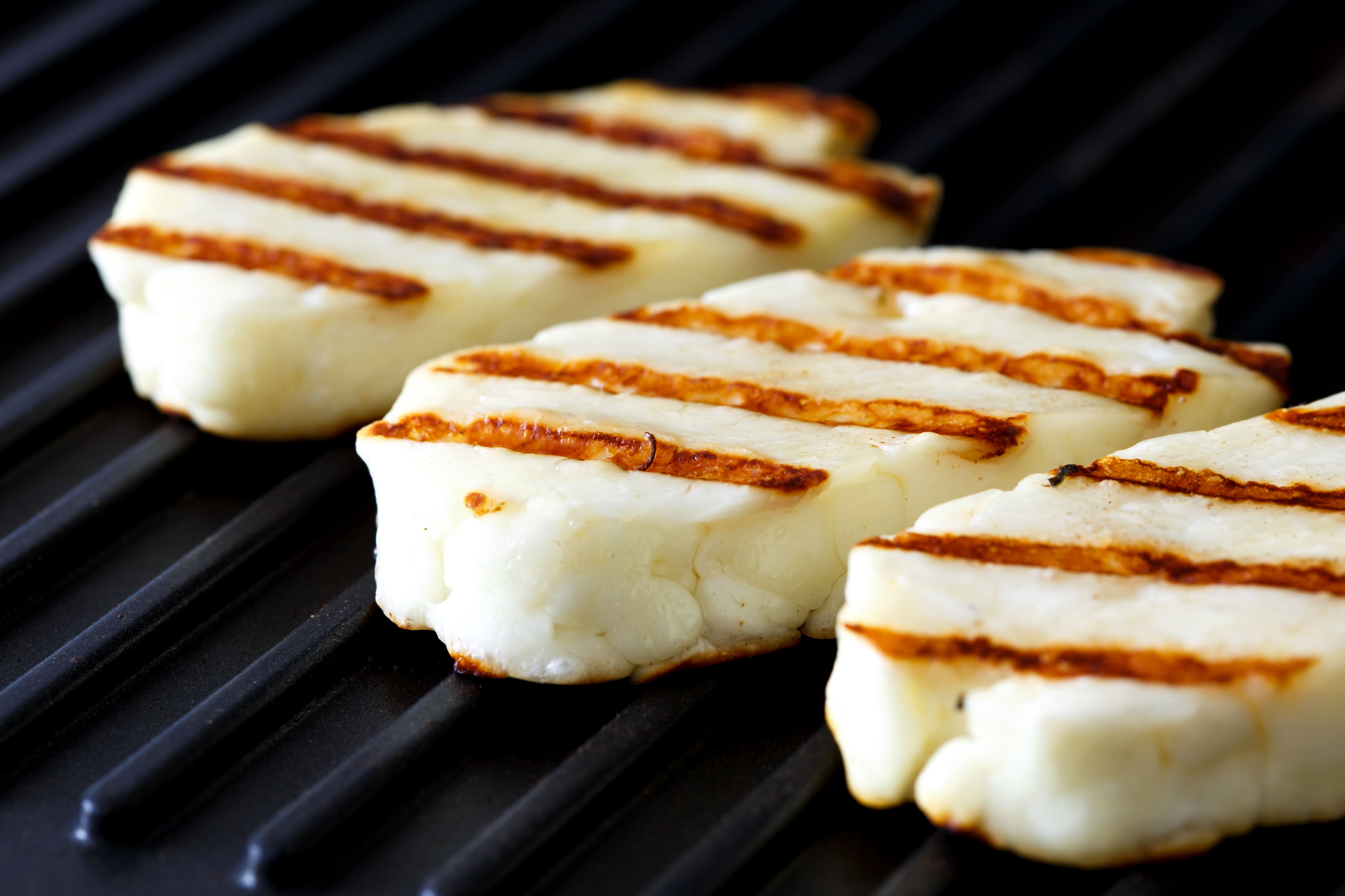 ¿Es saludable el Halloumi? 3 dietistas dan su opinión