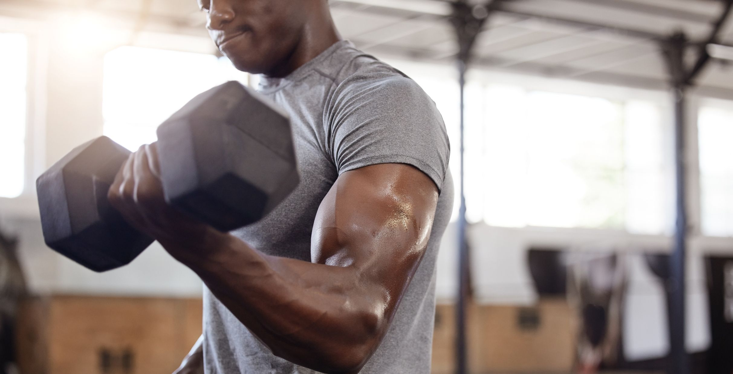 Ejercicios de 5 minutos para cada parte del cuerpo: Pecho, espalda, brazos, piernas y hombros