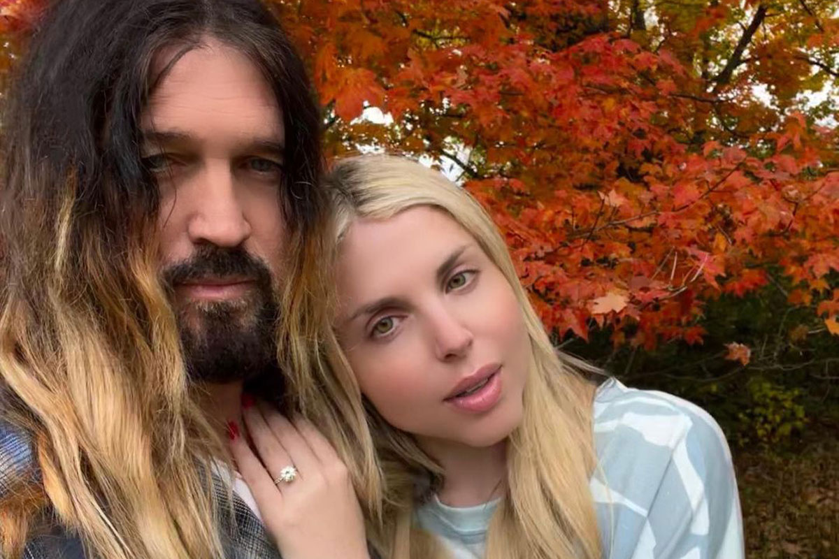 Billy Ray Cyrus anuncia su compromiso con su novia de 34 años [ 2024