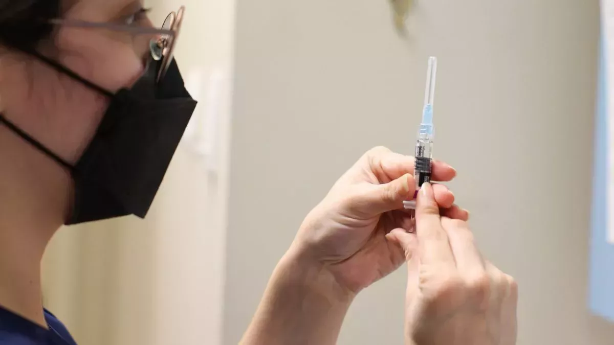 Las vacunas contra la gripe de este año se ajustan 