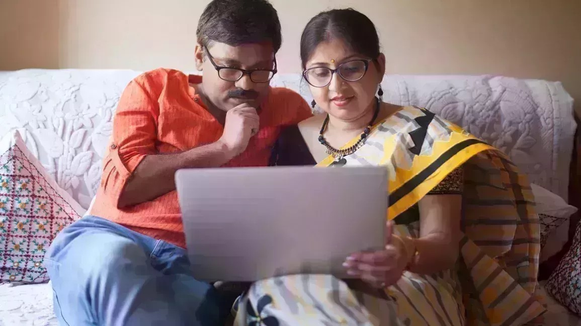 Couple participating in online couples therapy