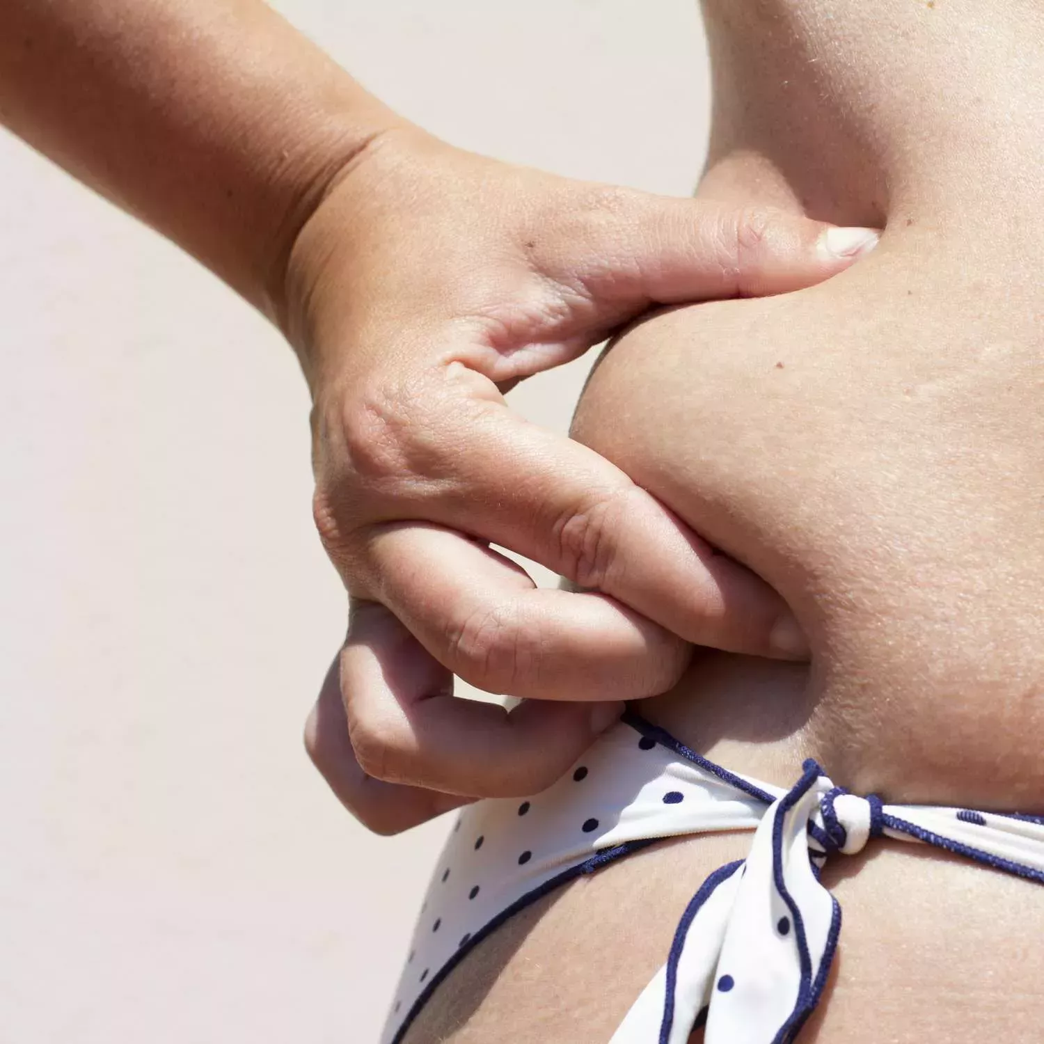 5 razones por las que aún no se te ven los abdominales