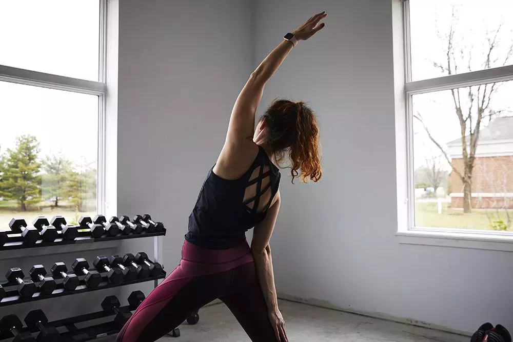 Añadir yoga o pilates a tu entrenamiento cruzado beneficiará a tu carrera, pero de distintas maneras