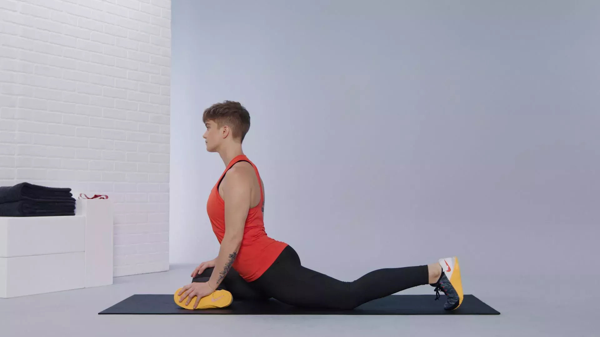 Este ejercicio de movilidad inspirado en el yoga aliviará los músculos rígidos y doloridos