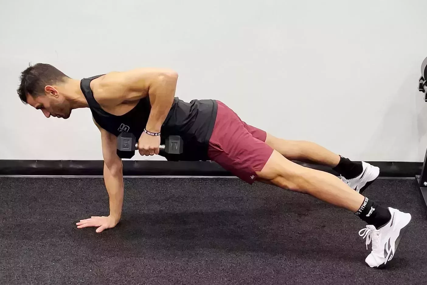 renegade row, dumbbell core-strengthening exercises dumbbell core strengthening exercises, renegade row