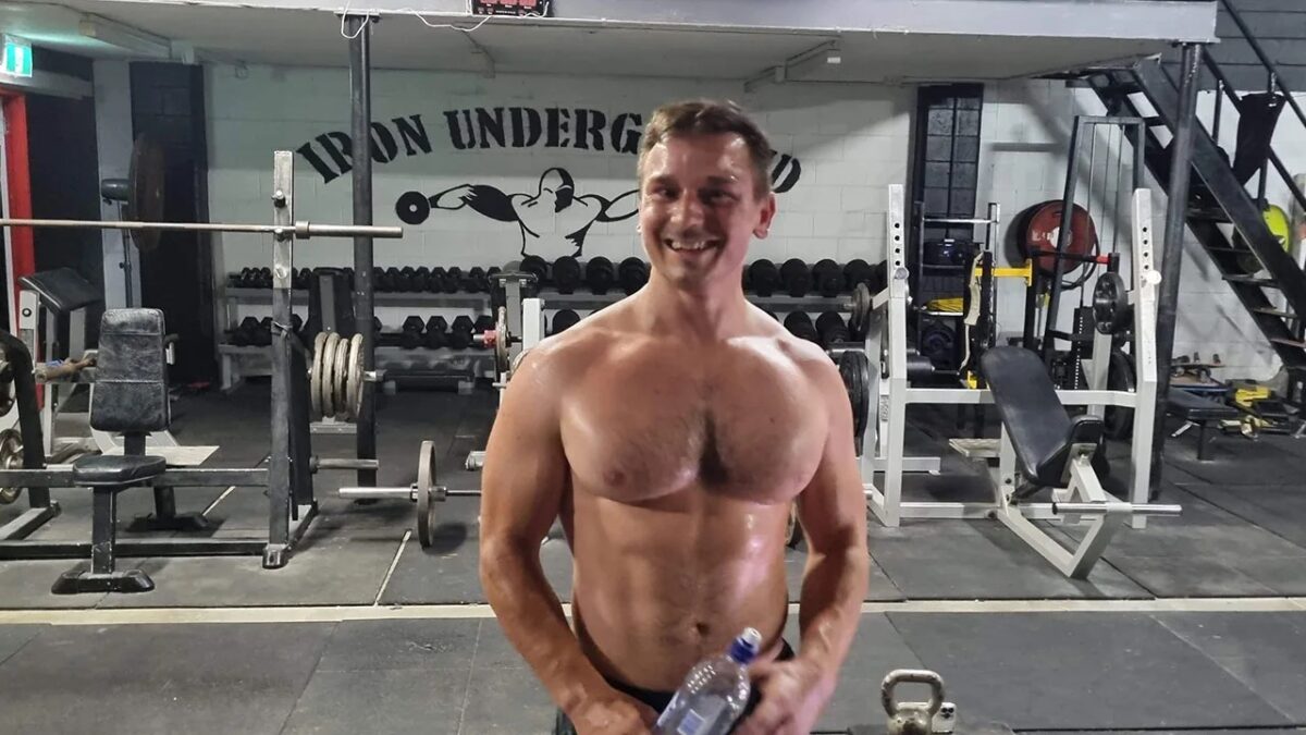 Un australiano bate el récord mundial de flexiones con más de 3.200 en una hora