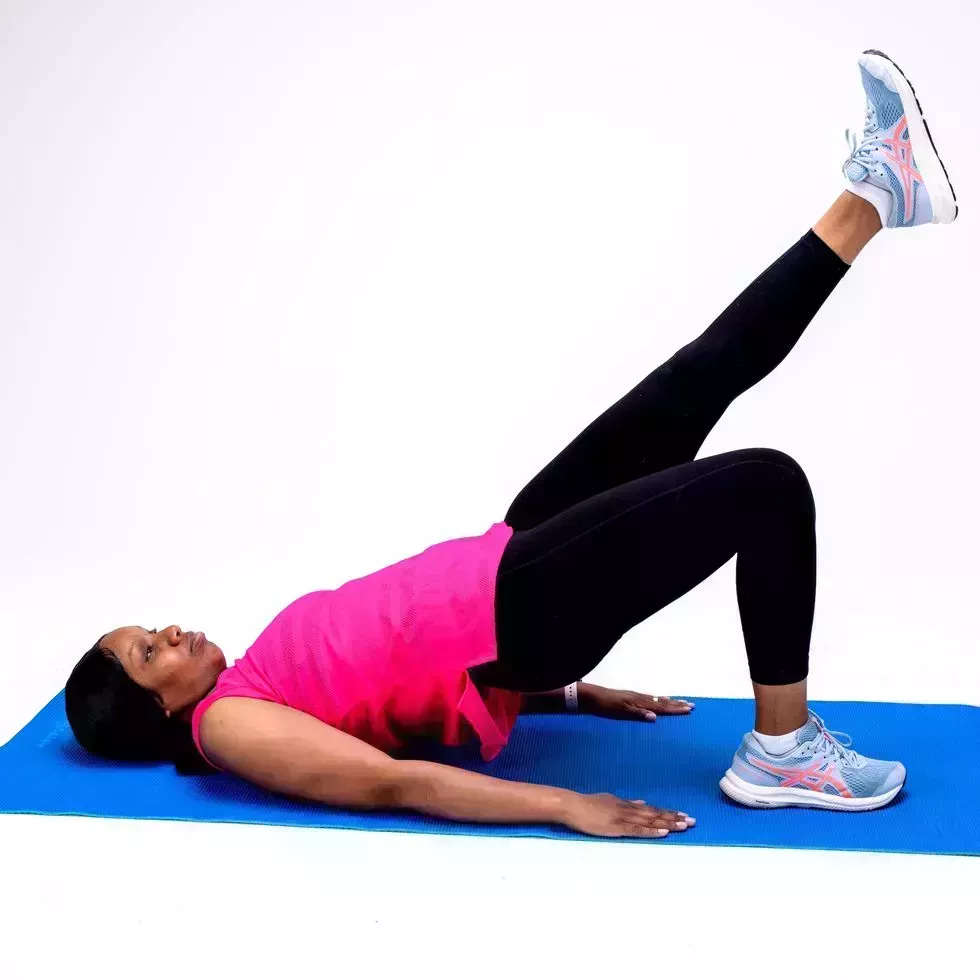 single leg glute bridge for hip flexor relief