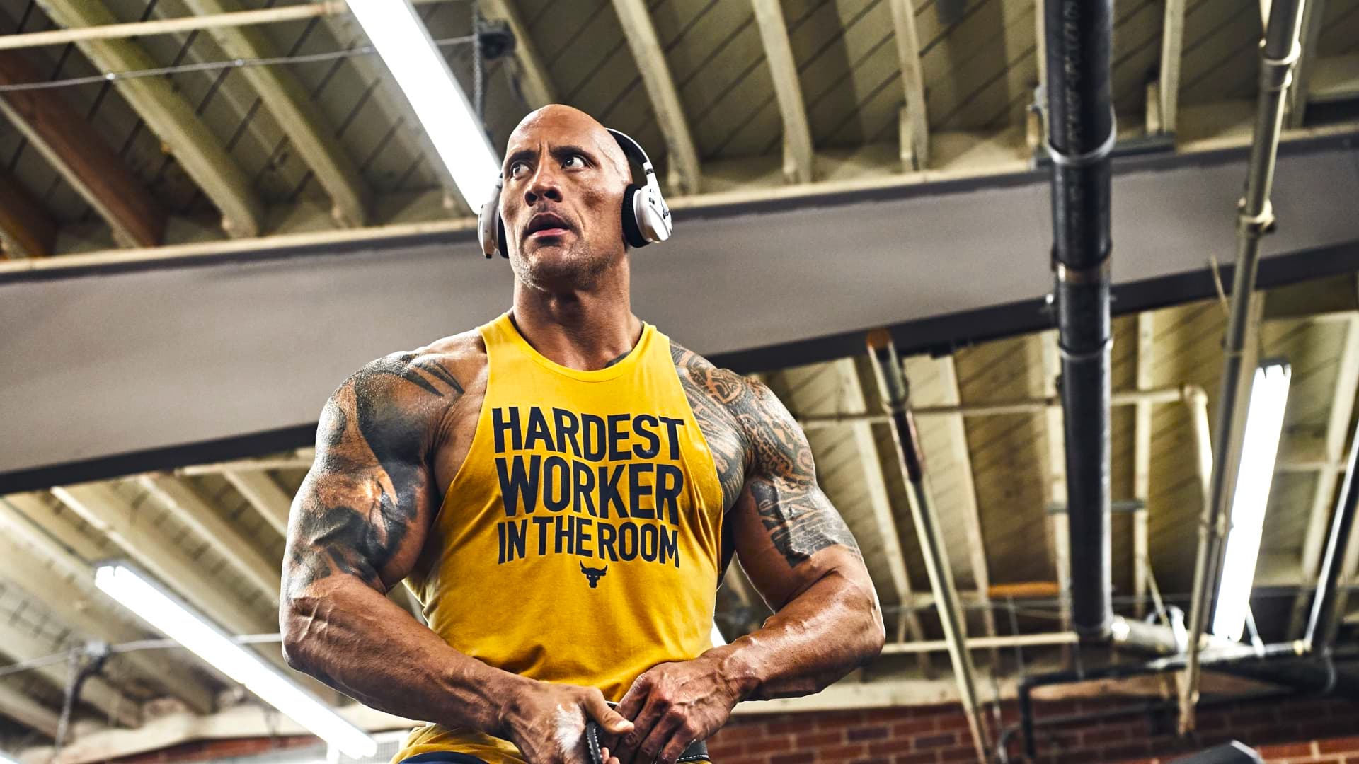 La alocada rutina matutina de Dwayne 'The Rock' Johnson para quemar bíceps