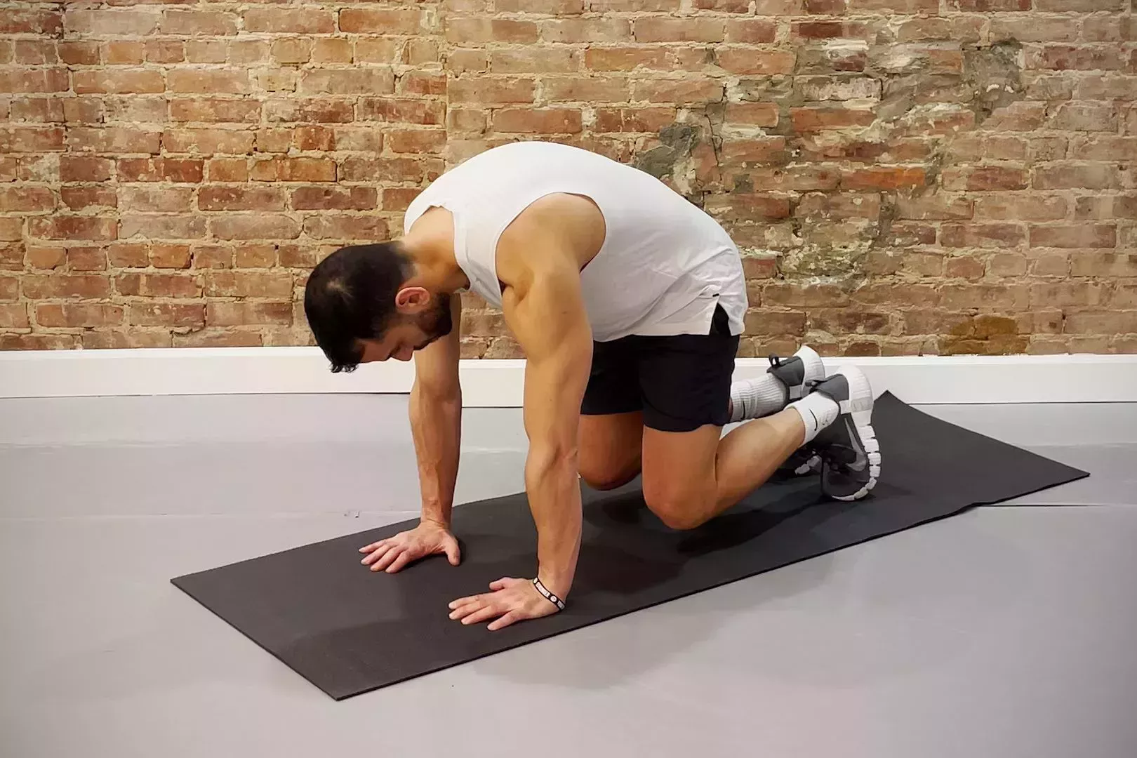 deep core exercises, bear plank lift deep core exercises, bear plank lift
