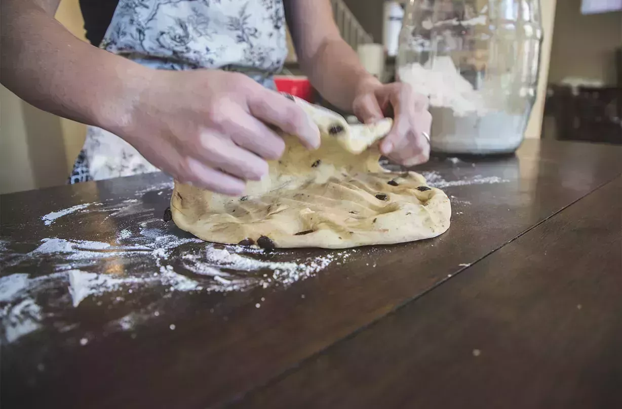 Cómo hacer bollos calientes