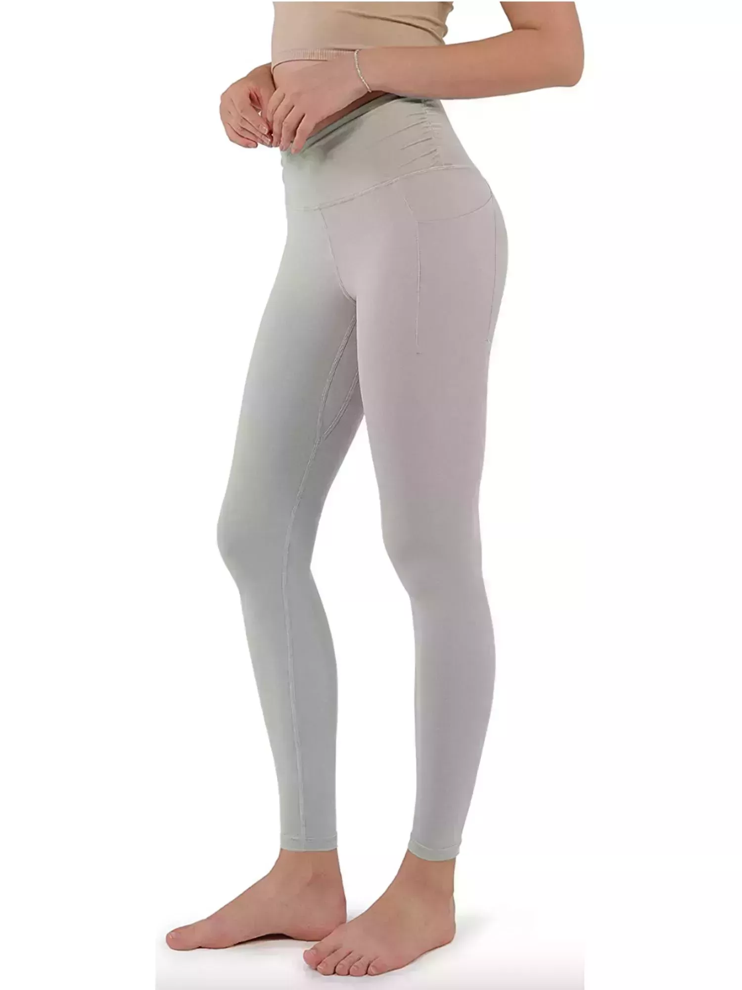 Estos leggings de Amazon con más de 5.000 opiniones de cinco estrellas tienen un 50% de descuento