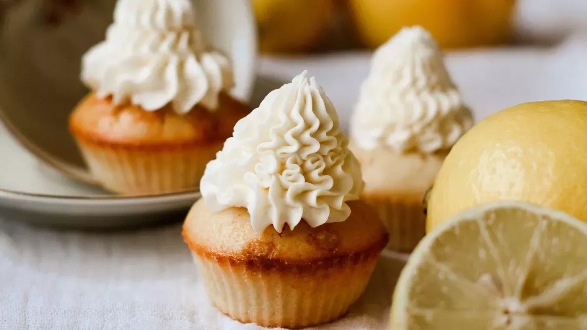 Receta de magdalenas de lim贸n y chocolate blanco