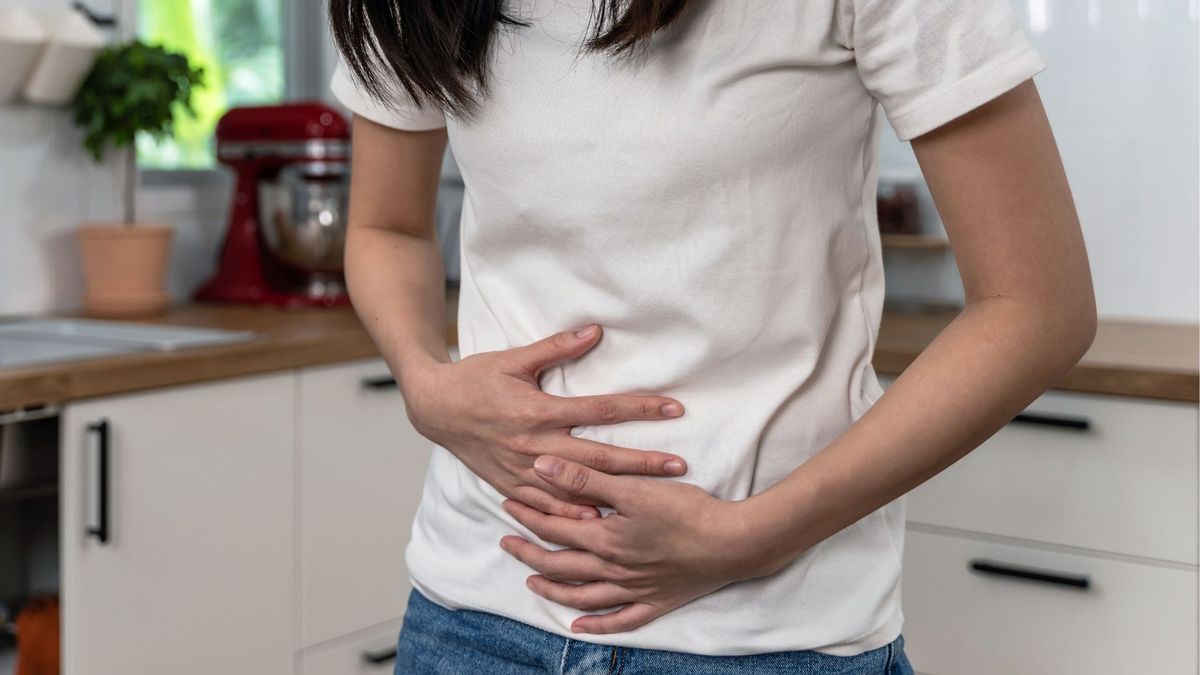 Una niña hospitalizada por un repentino dolor de barriga sufre una torsión "completa" de la trompa de Falopio