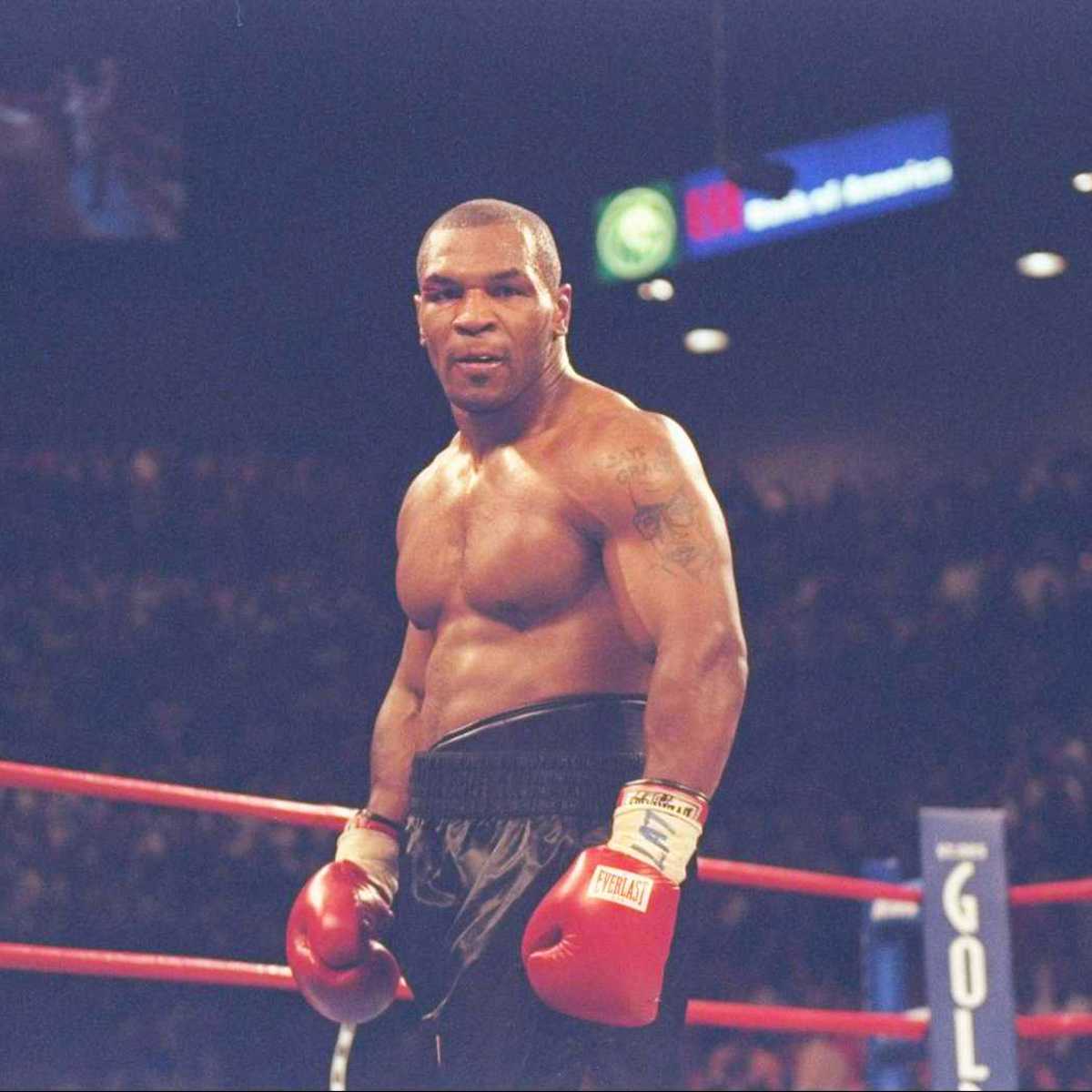 Cómo las flexiones de Mike Tyson entrenan todo el cuerpo con un