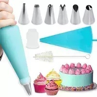 Silicone Piping Bags, 6 pcs Stainless Steel Nozzles Set - View at Amazon 