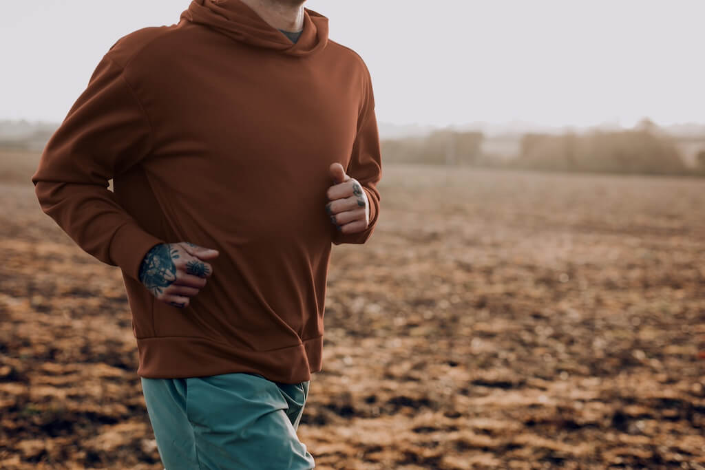 ¿Hacer ejercicio con jersey quema más calorías?