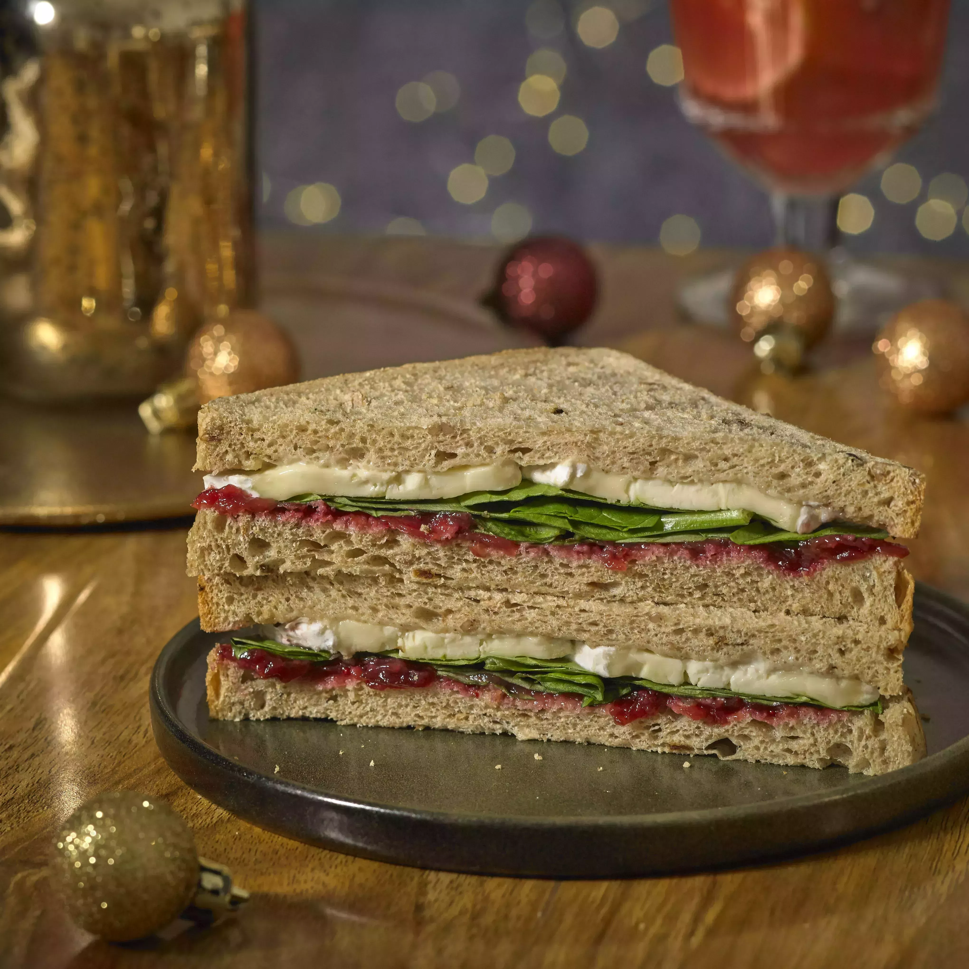La nueva gama de sándwiches navideños de Aldi incluye 8 rellenos y un giro genial a uno de los favoritos de las fiestas