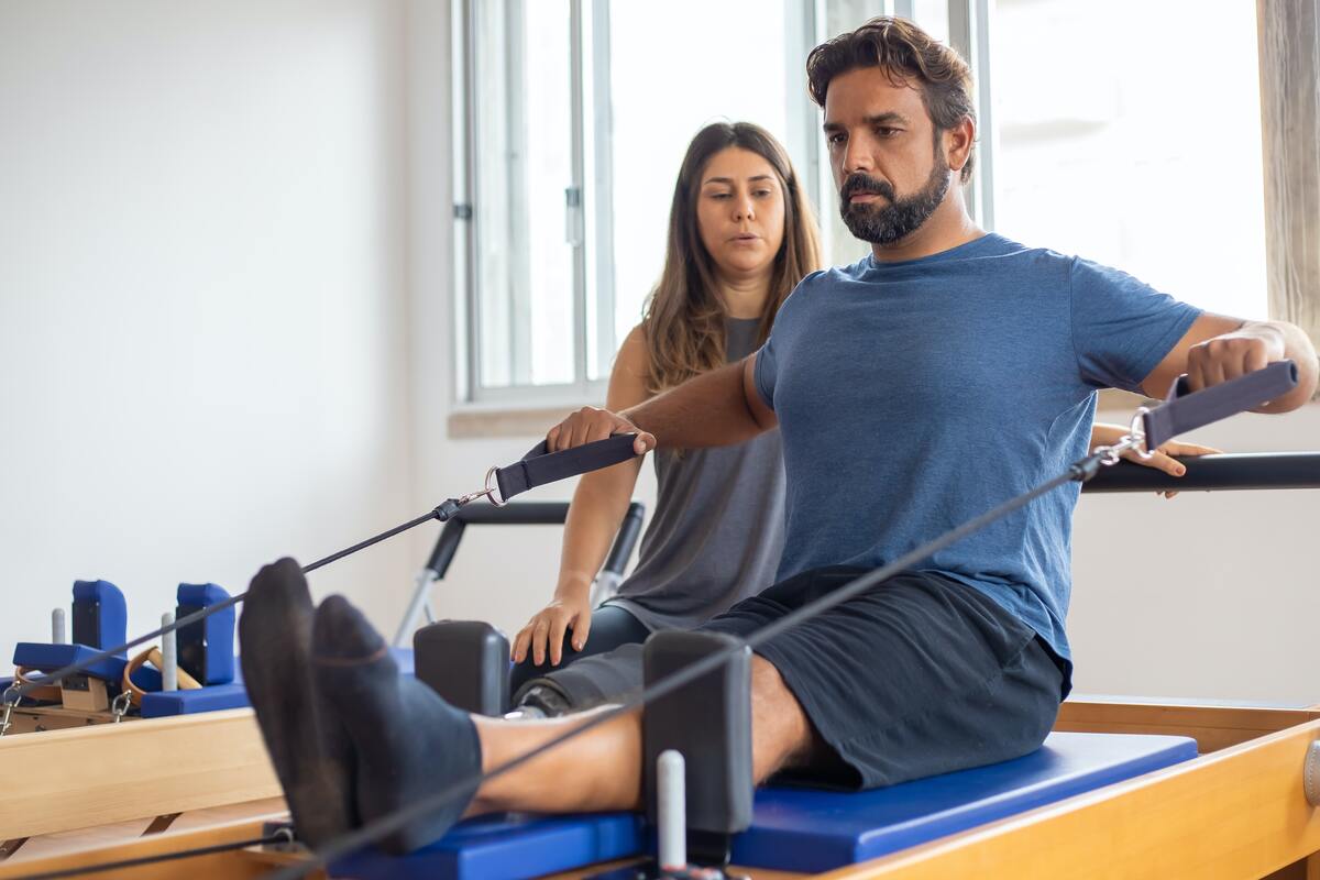 
		Pilates en casa o en el estudio: ¿Cuál es la mejor opción para ti? Te ayudamos a decidir