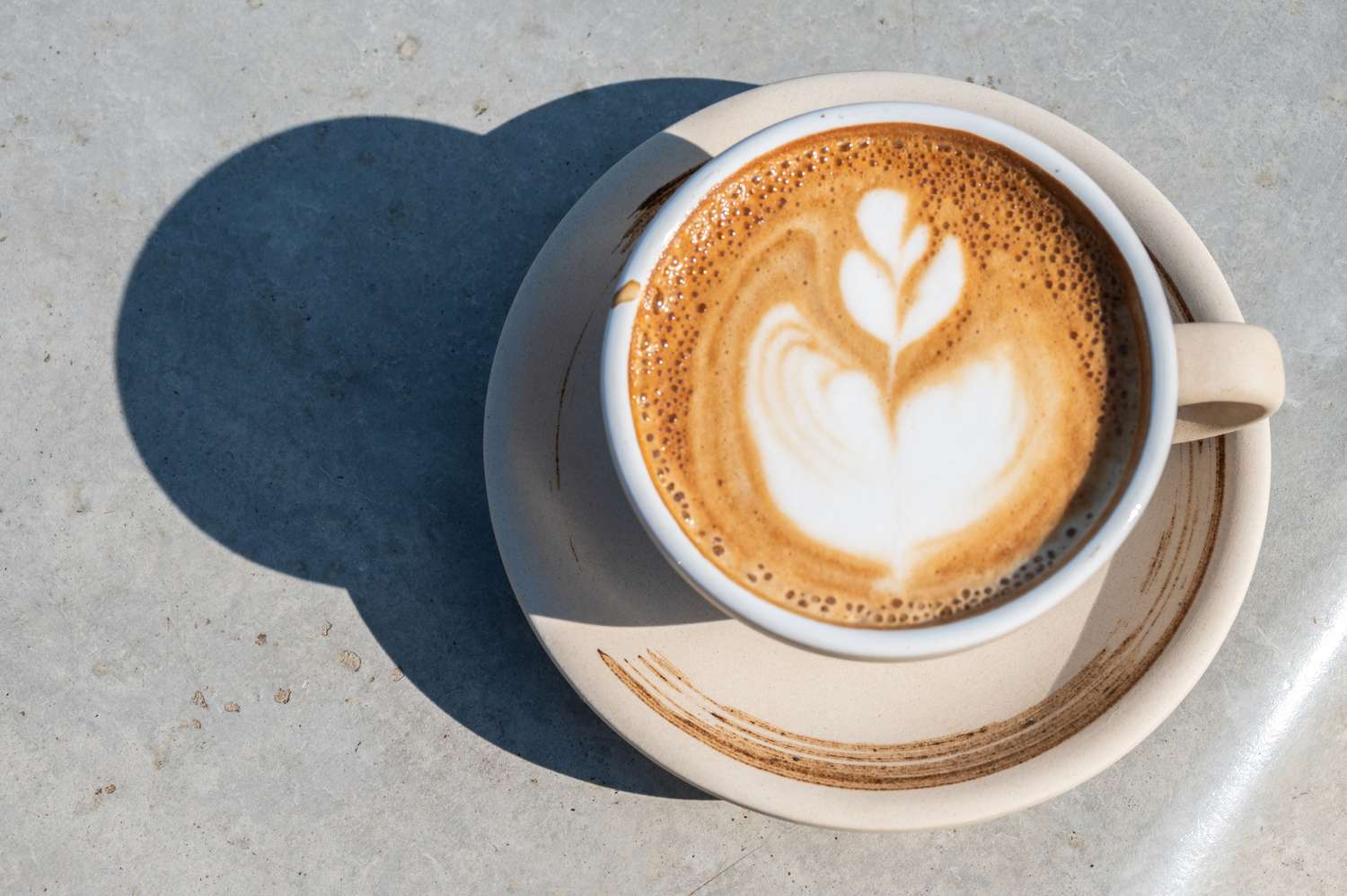 ¿Qué le ocurre a su cuerpo cuando toma café todos los días?