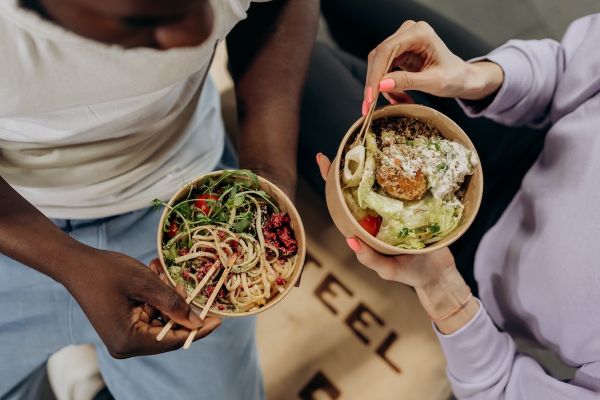 
		Sí, también puedes practicar mindfulness con tu dieta: Consejos de alimentación consciente que cualquiera puede seguir
