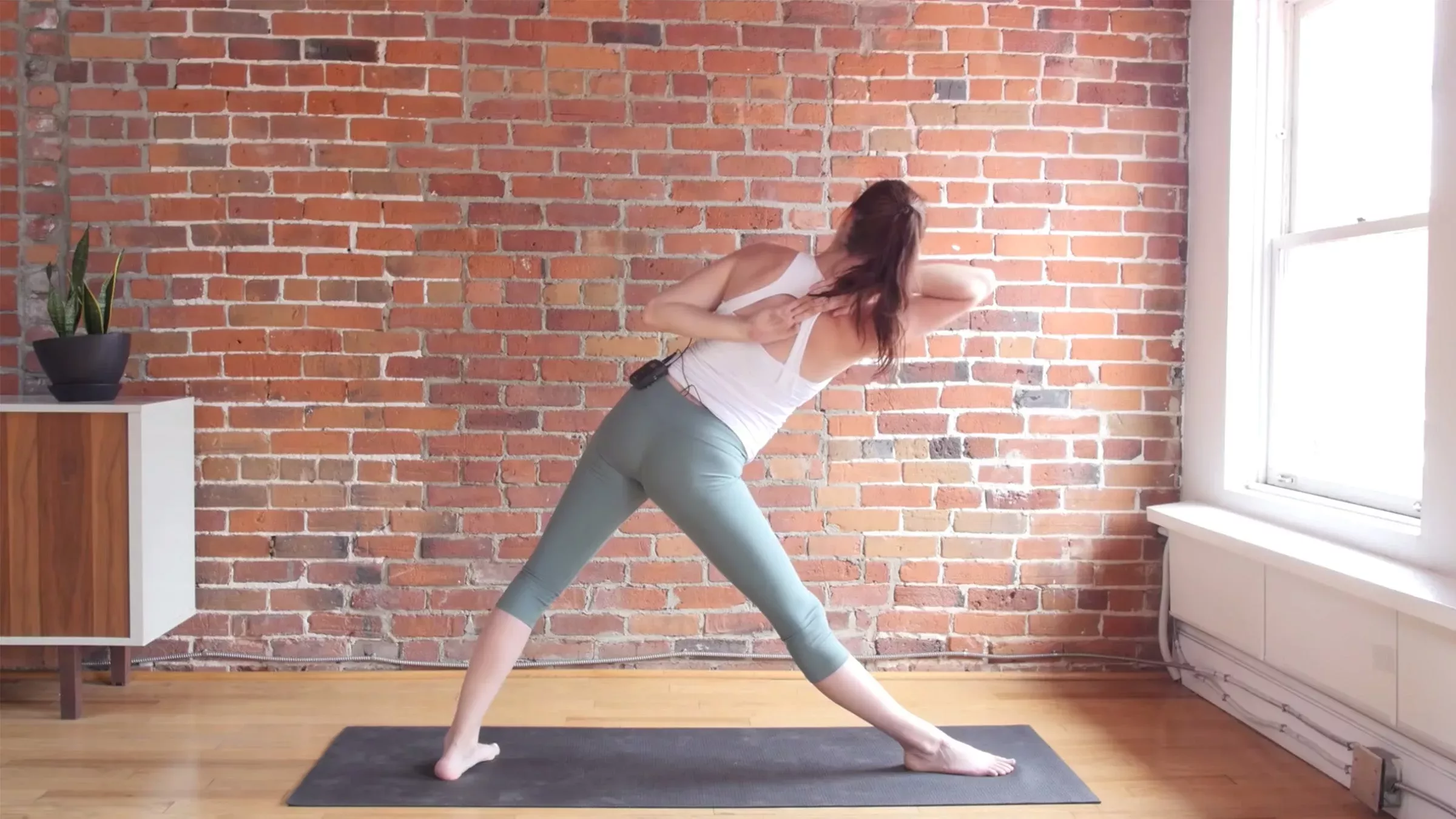 Una práctica de 30 minutos de Vinyasa Yoga para un flujo corporal completo