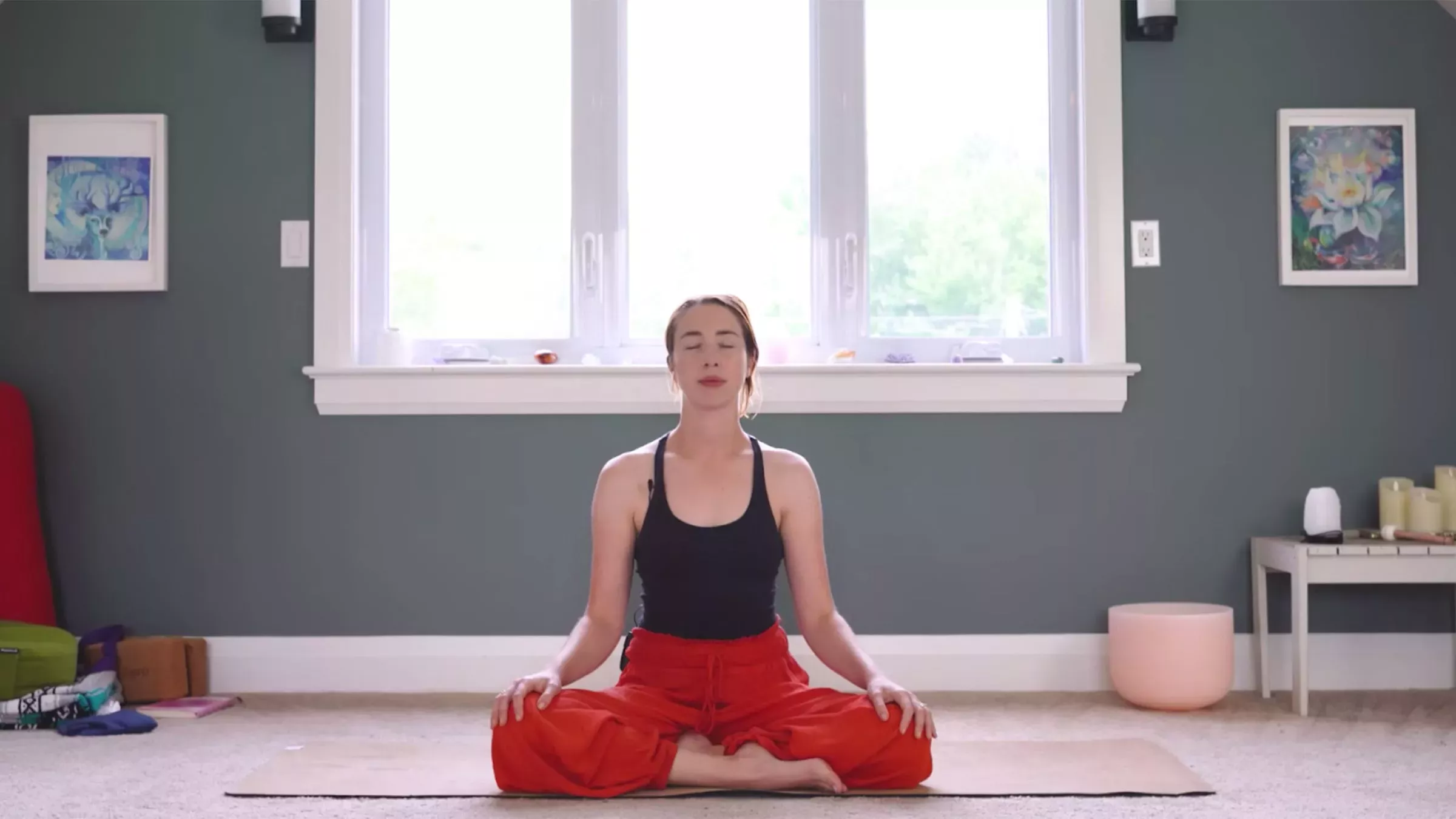 Una práctica de yoga para aliviar el cuello y los hombros (en sólo 20 minutos)