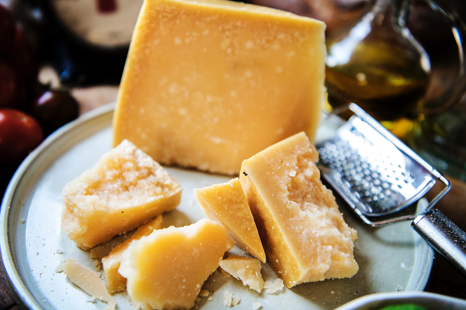 
		Cómo (y por qué) los quesos parmesano, pecorino romano, gruyere y asiago pueden ayudar con los problemas digestivos