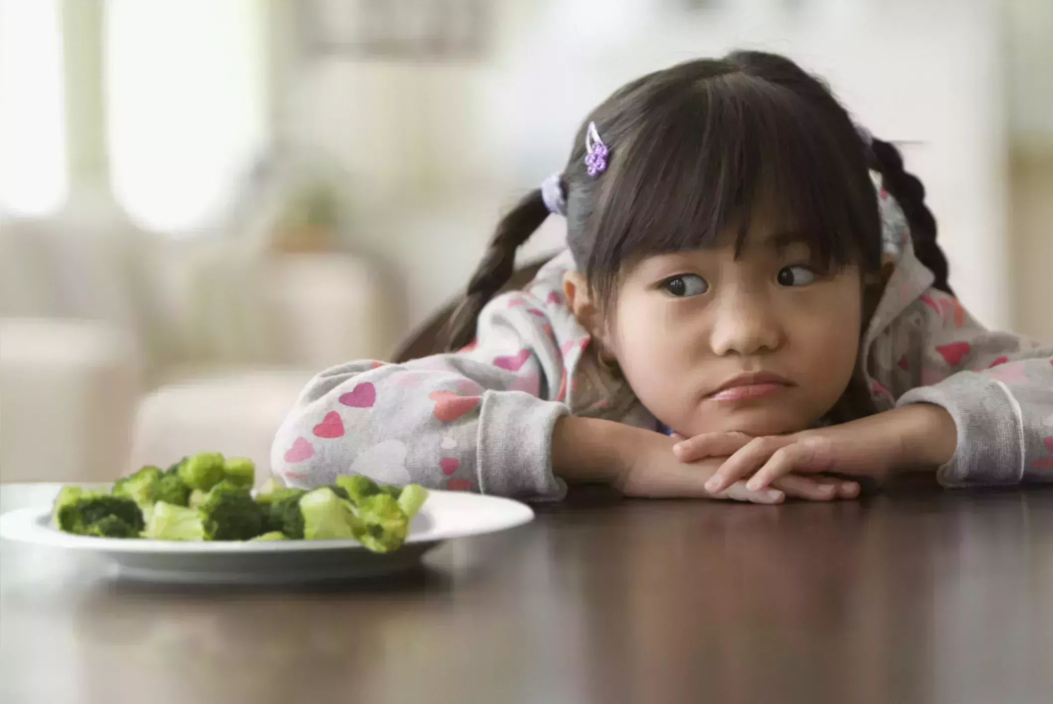 ¿A su hijo no le gustan las verduras? Los científicos revelan lo único que puede hacer para cambiar esta situación (y no le costará ni un céntimo).