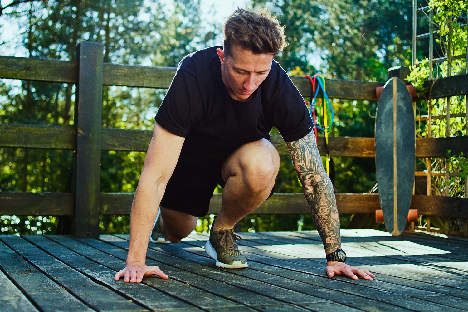 
		Cómo hacer burpees, un entrenamiento sin pesas que te hace polvo rápidamente