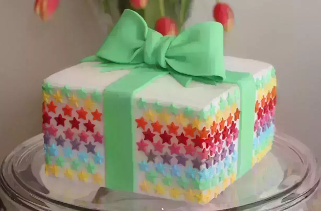 26 impresionantes tartas de cumpleaños para niños que puedes hacer tú mismo (incluida una tarta de tren sin bizcocho con Mini Rolls)