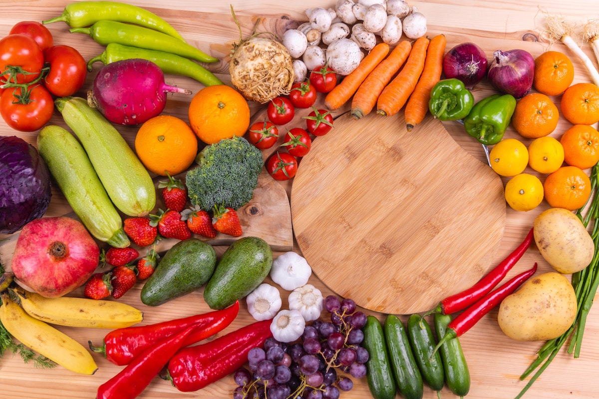 
		Chocolate negro, remolacha, col rizada y mucho más: Estos 15 alimentos son ricos en antioxidantes para una salud óptima
