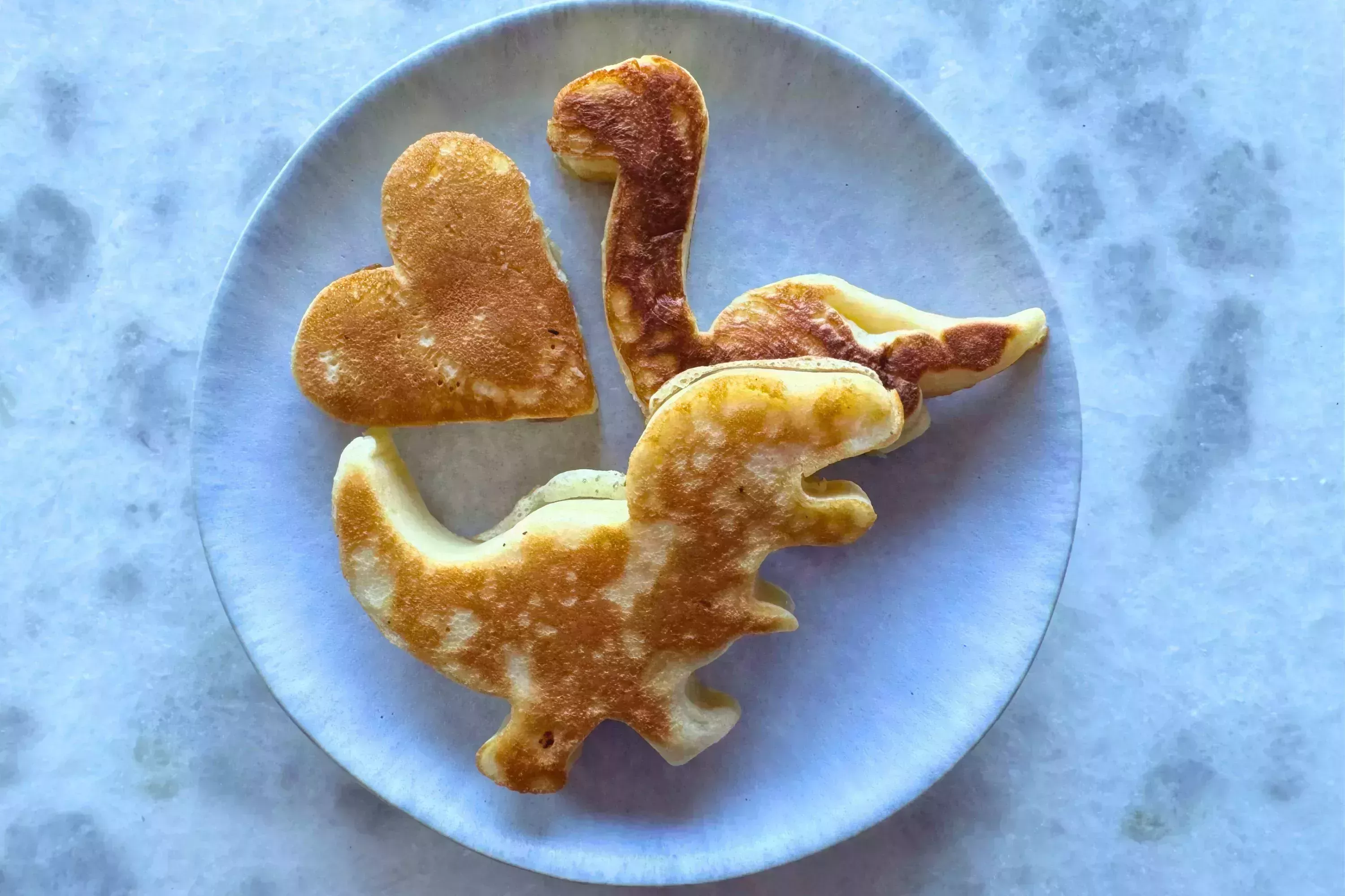 La única manera de hacer tortitas con los niños este Día de la Tortita (y lleva moldes de galletas)