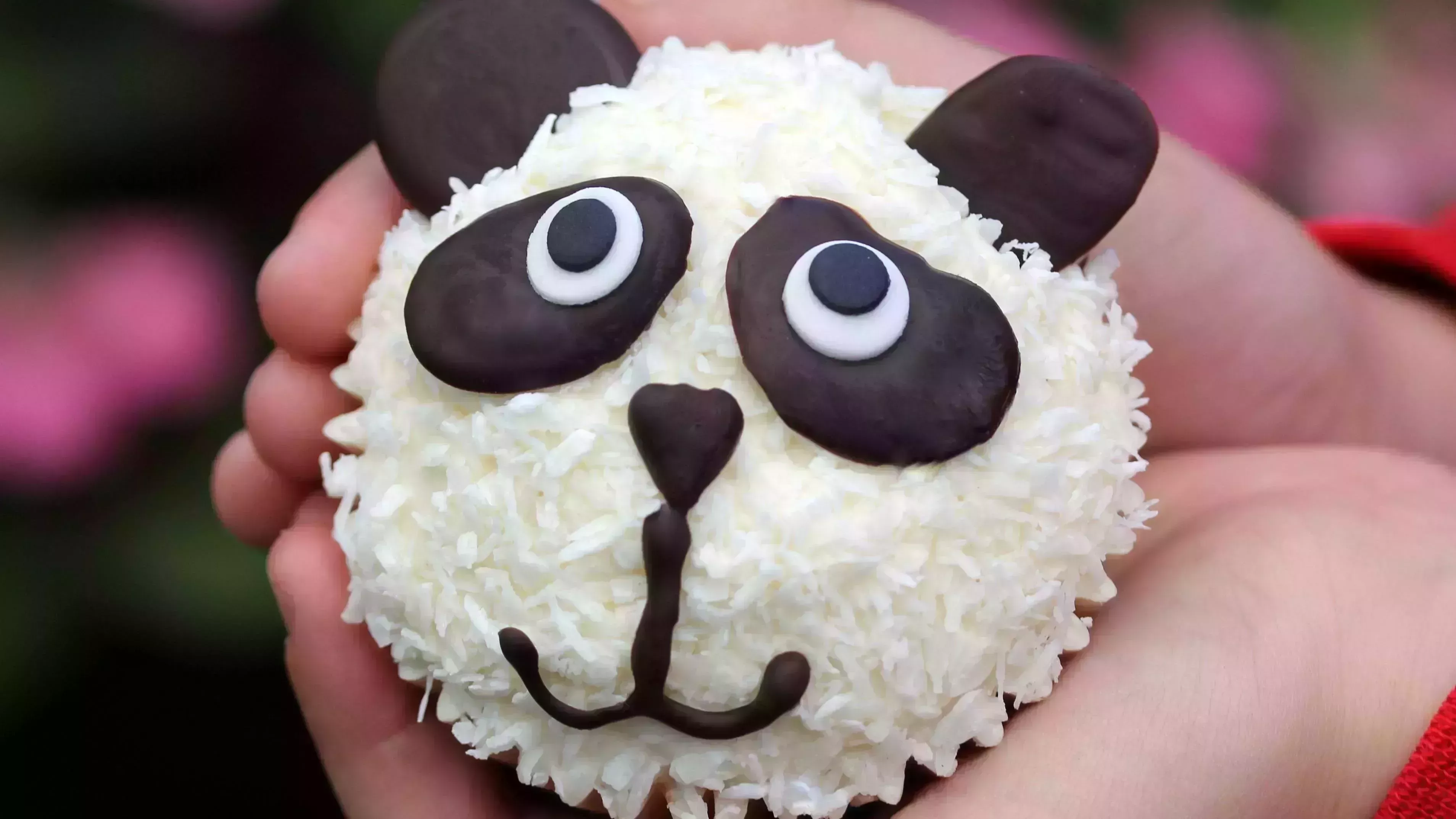15 cupcakes para cumpleaños infantiles que puedes hacer tú mismo (el nº 8 tiene un factor sorpresa)