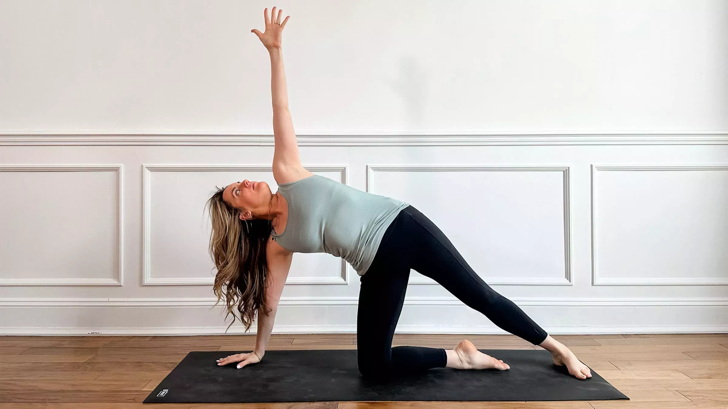  El método de este profesor de yoga para entrar en el planchón lateral lo cambiará todo para ti