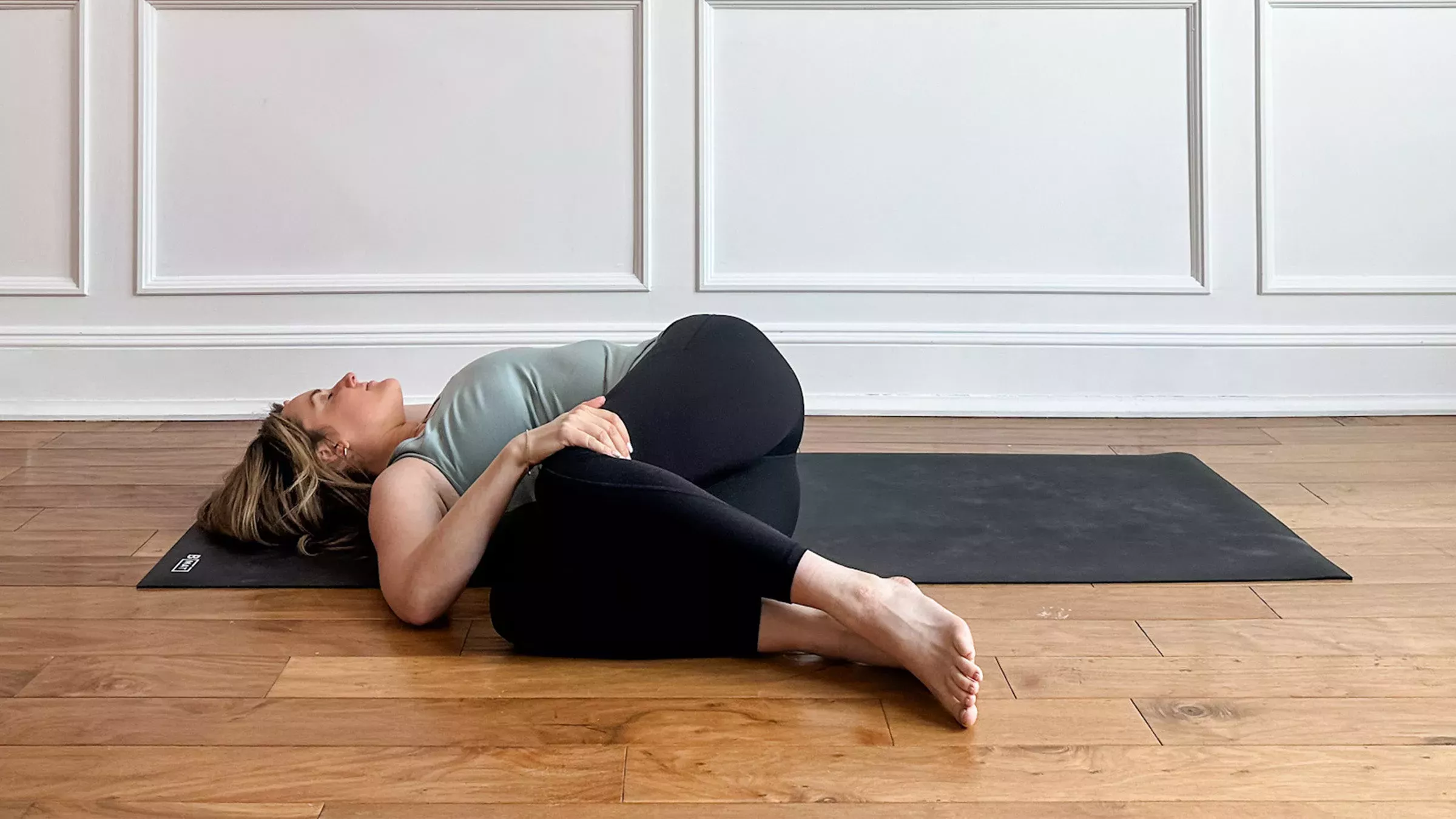 El método de este profesor de yoga para entrar en el planchón lateral lo cambiará todo para ti