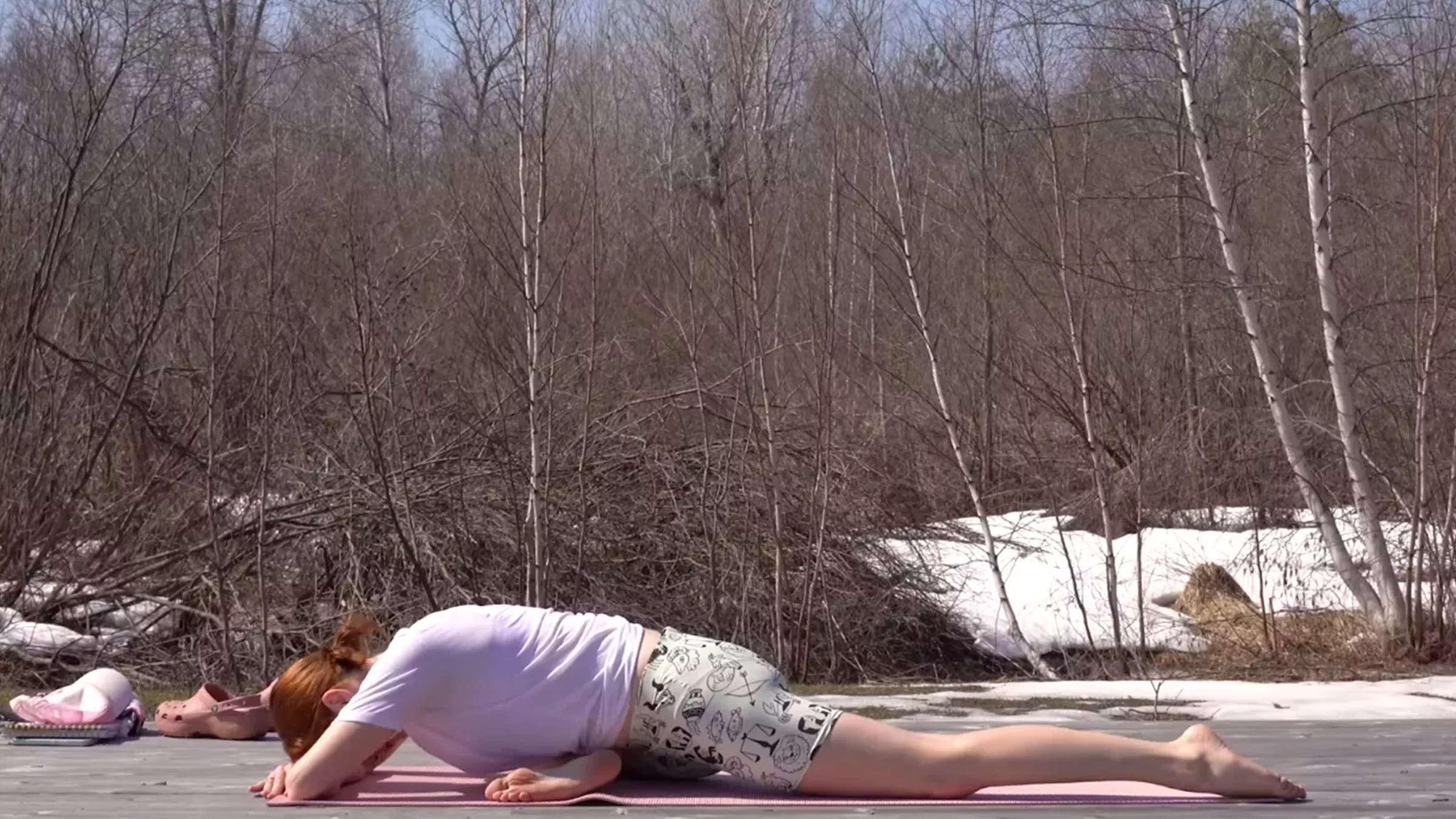 Práctica de yoga de 20 minutos que te ayudará a sentirte con los pies en la tierra como un Tauro