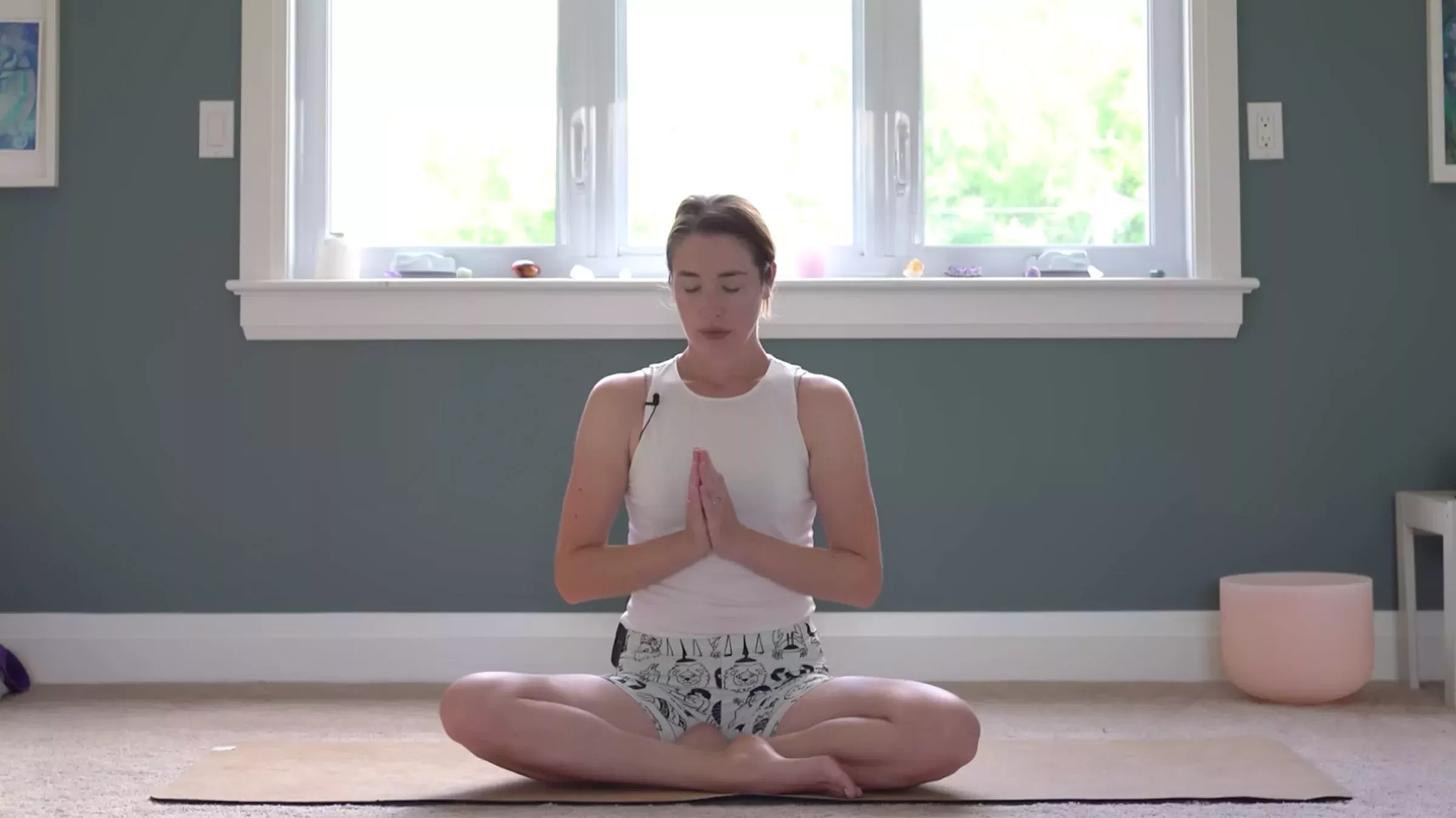 Práctica de yoga de 30 minutos para estructurar el caos como un virgo