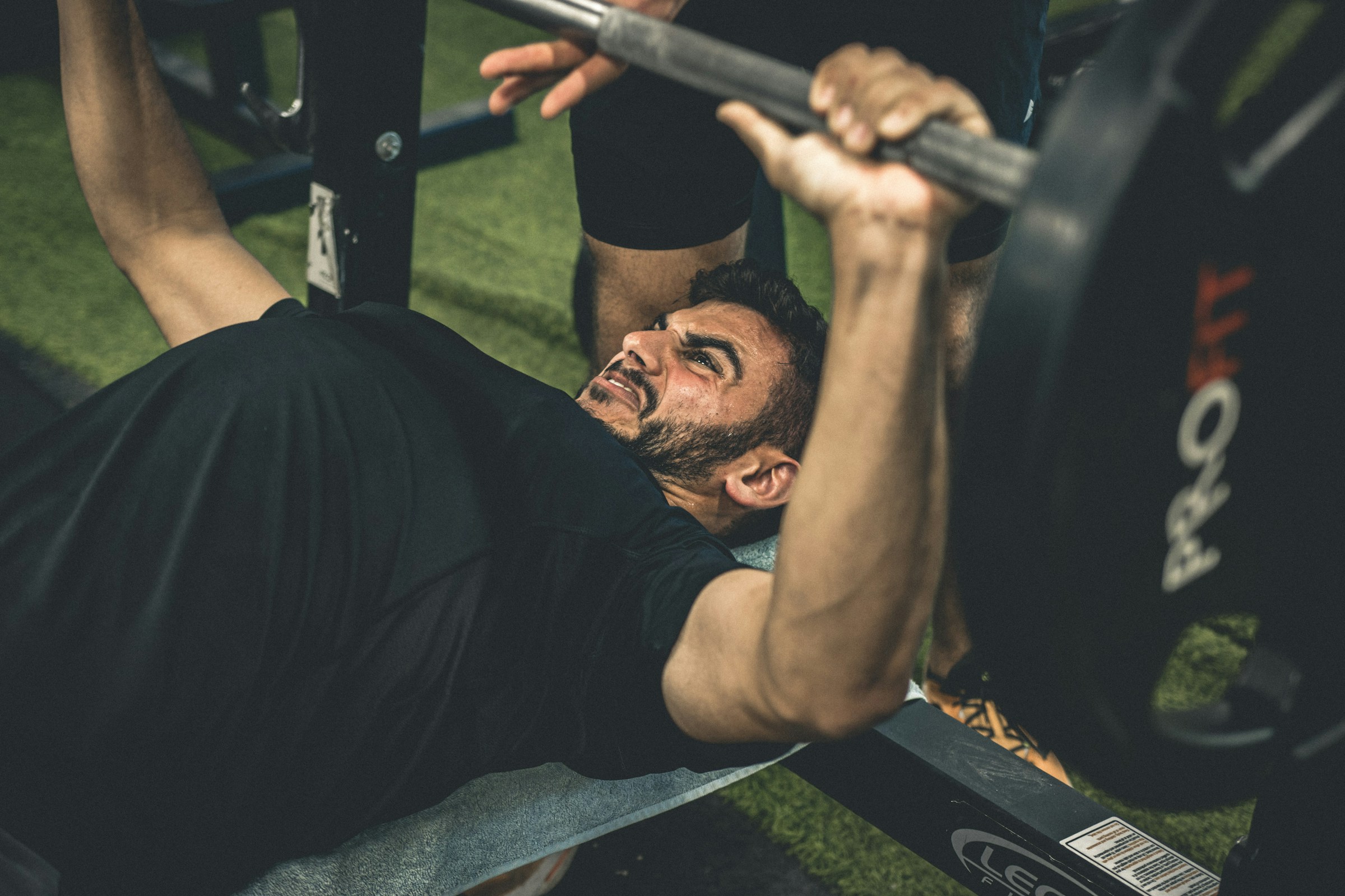 
		Esta es la mejor rutina de entrenamiento push day para ganar tamaño y fuerza