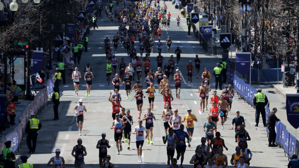 Estiramientos de isquiotibiales necesarios después de correr un maratón (o una vuelta a la manzana)