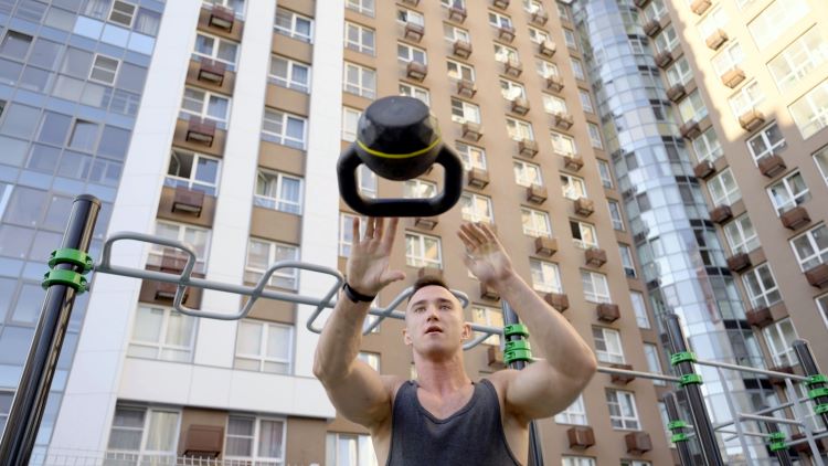 Los mejores ejercicios con kettlebell para cada parte del cuerpo
