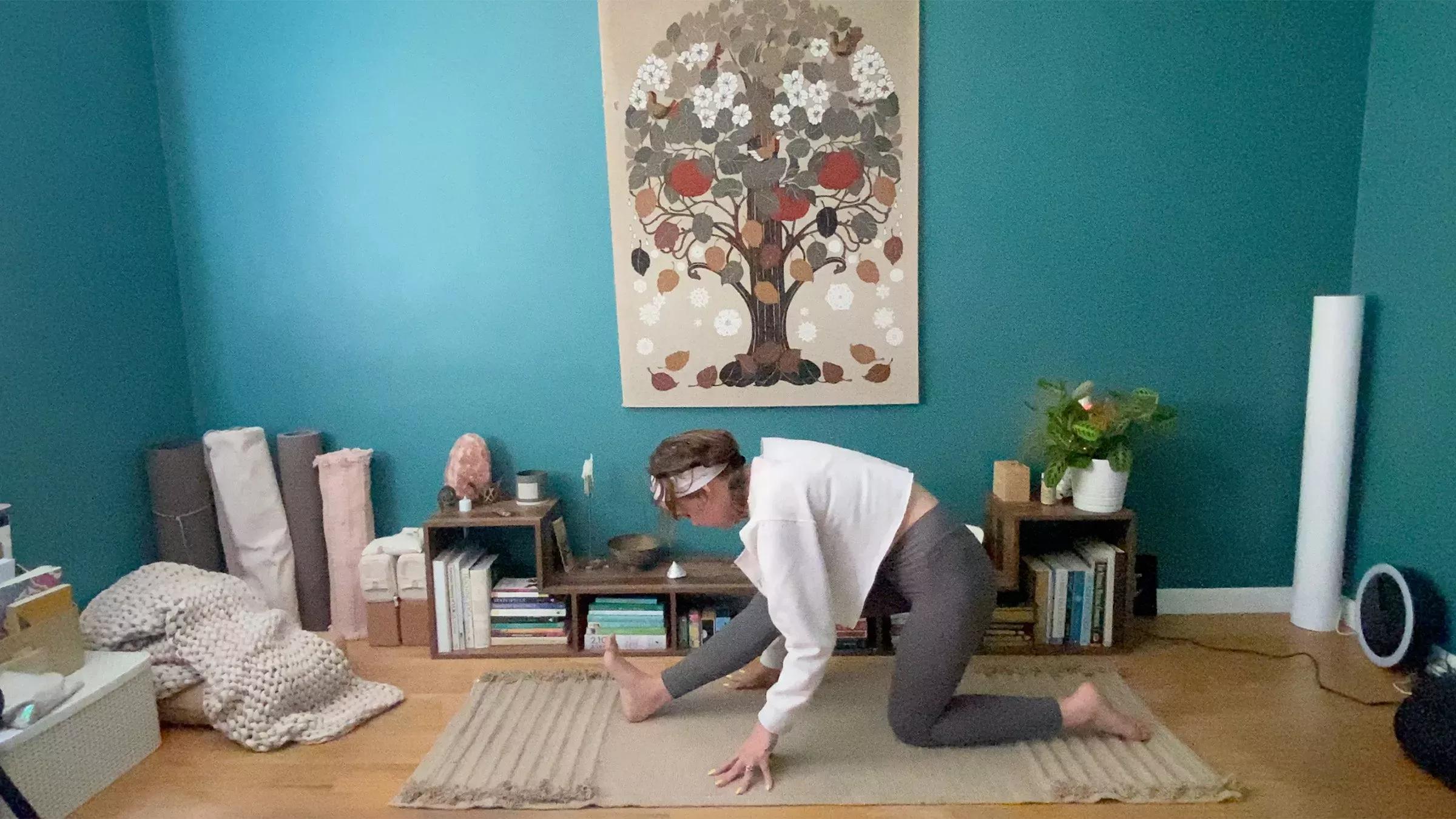 Una práctica de yoga de espíritu libre para la Luna Llena en Sagitario