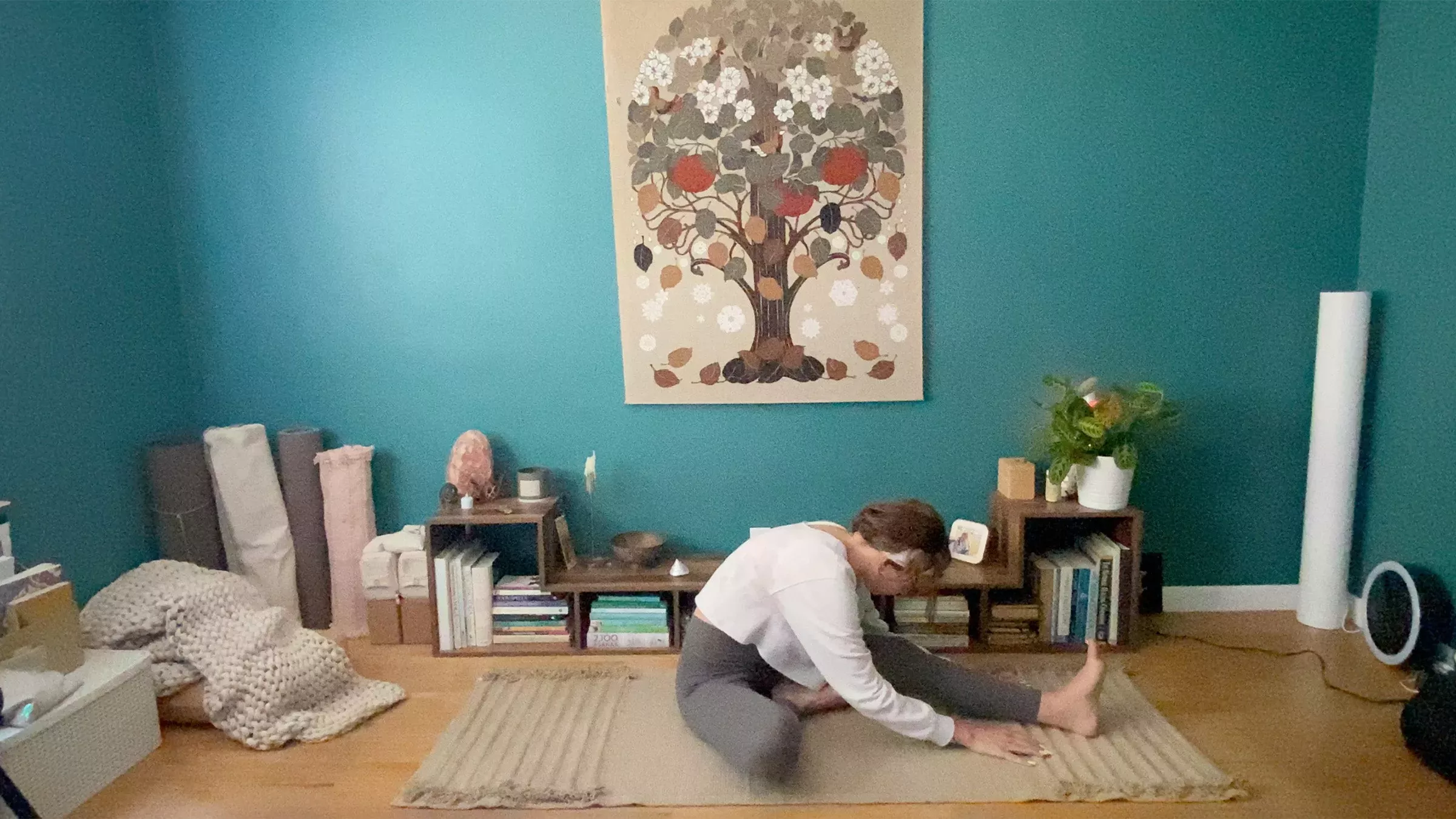 Una práctica de yoga de espíritu libre para la Luna Llena en Sagitario