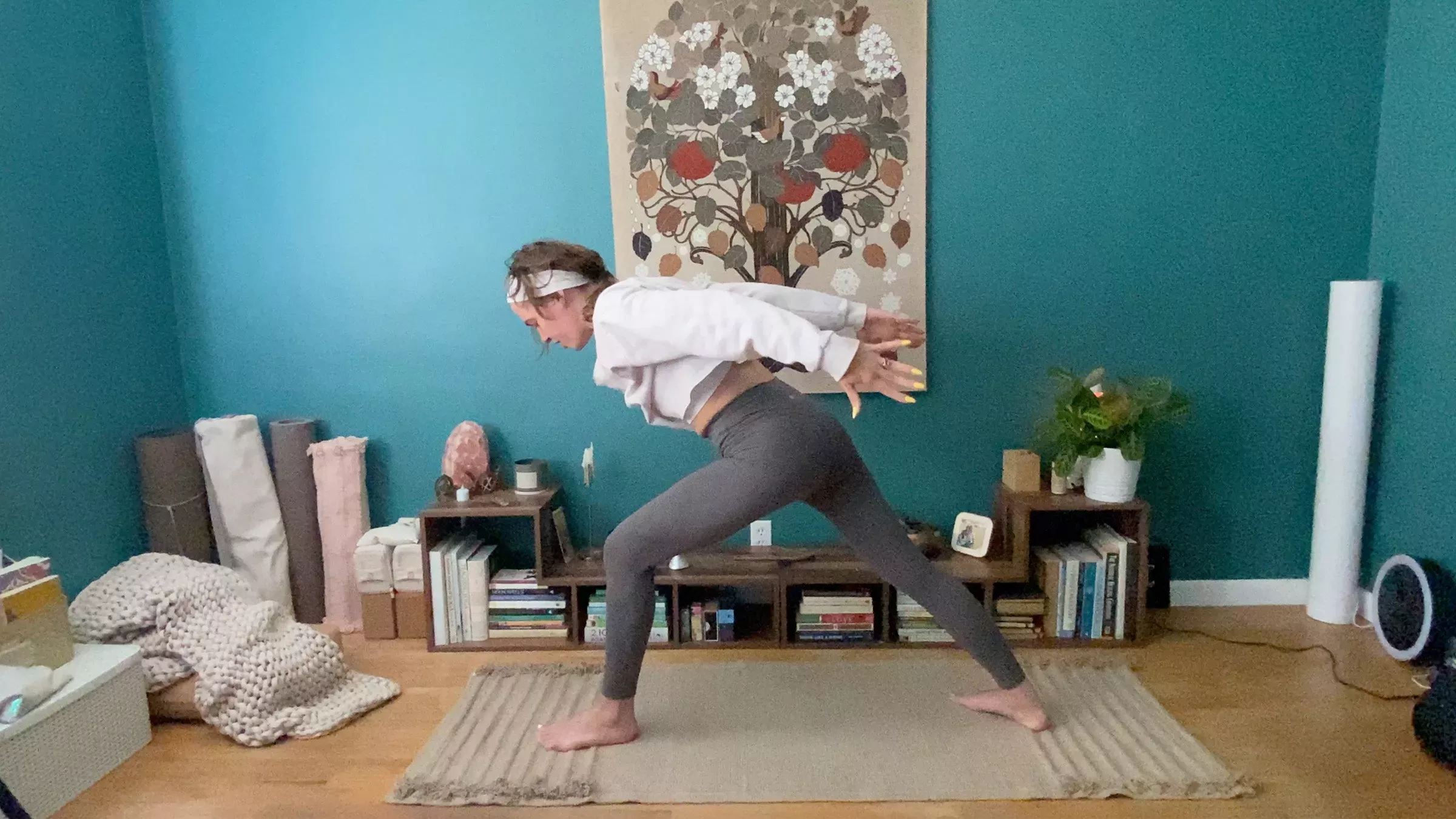 Una práctica de yoga de espíritu libre para la Luna Llena en Sagitario