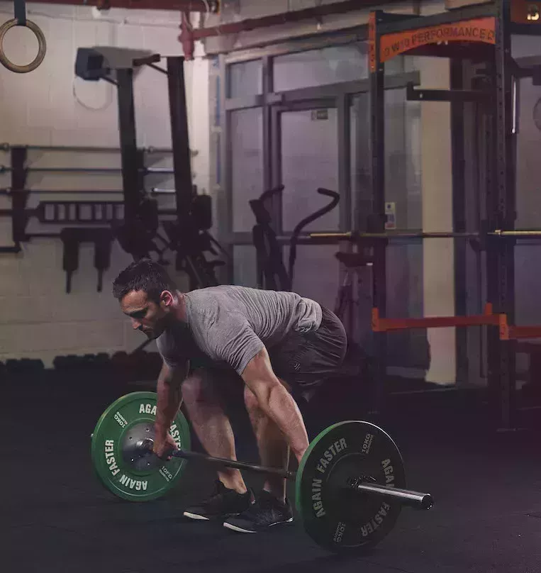 Ejercicios con barra para cada grupo muscular