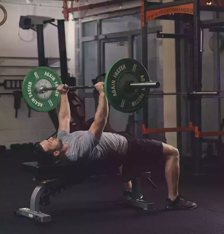 Ejercicios con barra para cada grupo muscular