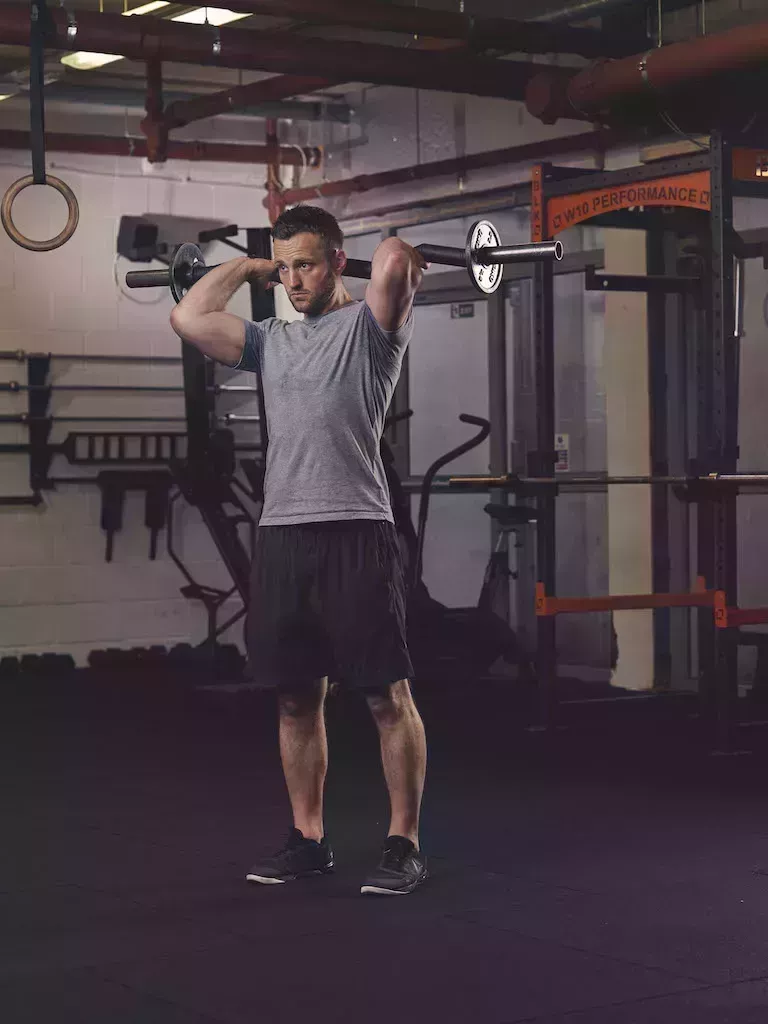 Ejercicios con barra para cada grupo muscular