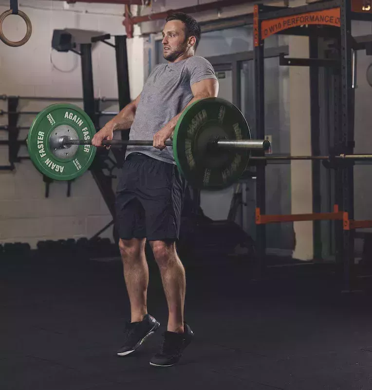 Ejercicios con barra para cada grupo muscular