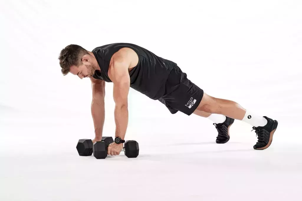 Nuestra selecci贸n de los mejores ejercicios con mancuernas para cada parte del cuerpo
