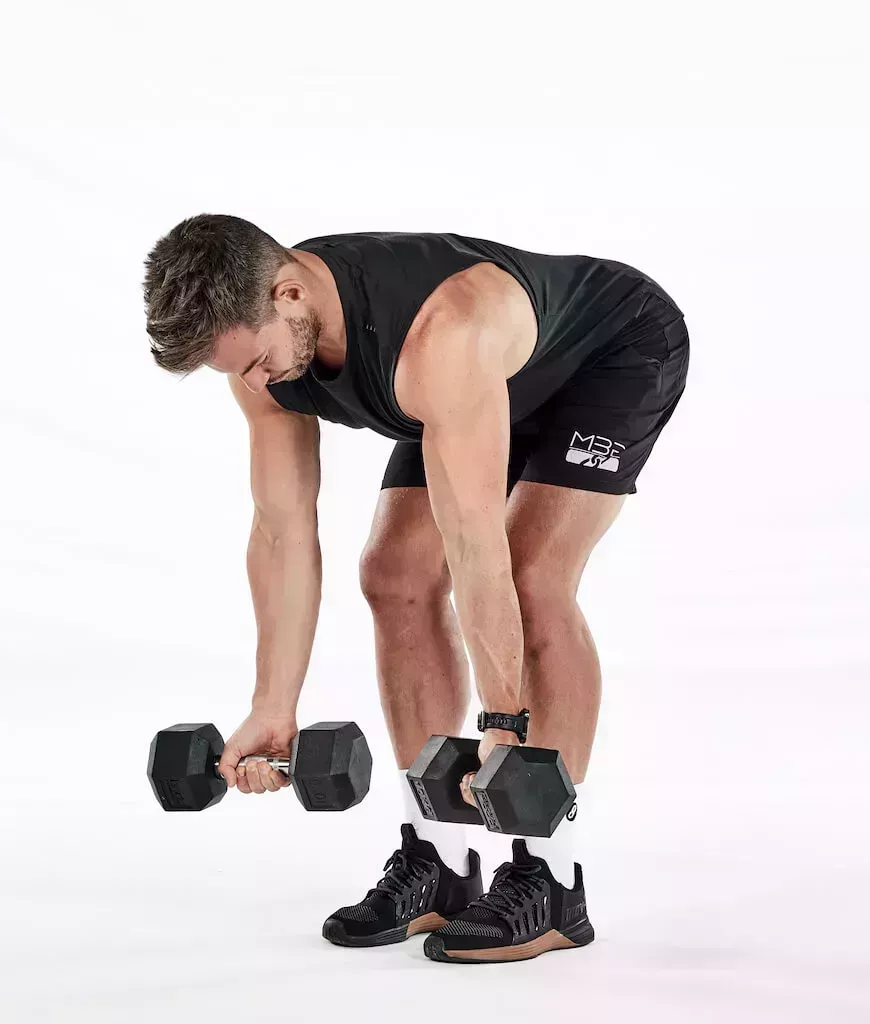 Nuestra selecci贸n de los mejores ejercicios con mancuernas para cada parte del cuerpo